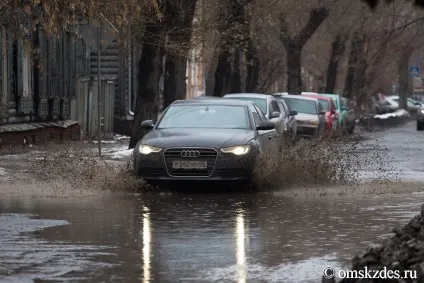 Прибирайте самі! Чому Маріуполь застряг в снігу (техніка) Прибирайте самі! Чому Маріуполь застряг в снігу
