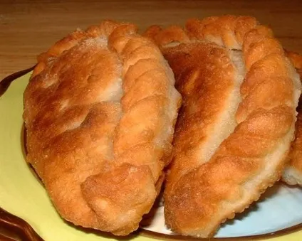 Пиріжки смажені на сковороді рецепт з фото начинки для пиріжків, тісто на кефірі, випічка на (смажені) Пиріжки смажені на сковороді рецепт з фото начинки для пиріжків, тісто на кефірі, випічка на
