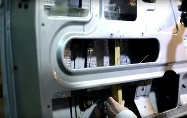 Установка електросклопід'ємників на ниву