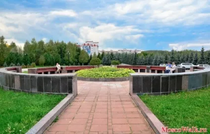 Садиба Марфино - прогулянки по москві, прогулянки (церква Різдва Богородиці) Садиба Марфино - прогулянки по москві, прогулянки