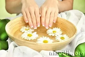 Догляд за руками в домашніх умовах (крапель ефірного масла) Догляд за руками в домашніх умовах