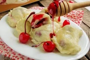 Вареники на пару (в пароварці і мультиварці) рецепти з фото (пару) Вареники на пару (в пароварці і мультиварці) рецепти з фото