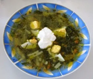 Варимо розсольник з маринованими огірками