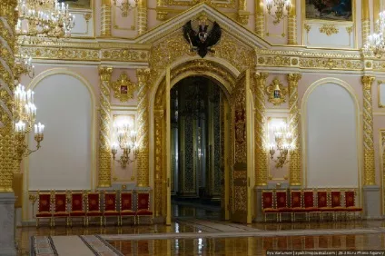 Величні і розкішні зали кремля після євроремонту