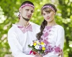 Вибираємо весільну сукню в слов'янському стилі (сукні слов'янському стилі) Вибираємо весільну сукню в слов'янському стилі