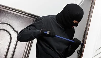 Види квартирних крадіжок інсценування, зі зломом (крадіжка будинку) Види квартирних крадіжок інсценування, зі зломом