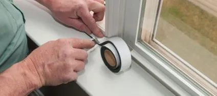 Чому дме з пластикових вікон причини, що робити, виклик майстра (причини) Чому дме з пластикових вікон причини, що робити, виклик майстра