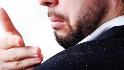 Чому шкіра голови сильно свербить (свербіж) і випадає волосся причини і боротьба з ними (чому) Чому шкіра голови сильно свербить (свербіж) і випадає волосся причини і боротьба з ними