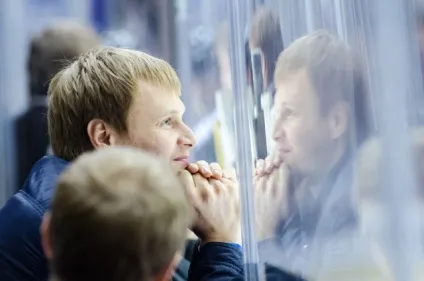 Ви їдете, ми залишаємося () Ви їдете, ми залишаємося