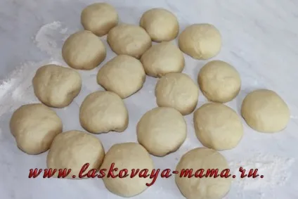 Смачні булочки з повидлом рецепт з фото (рецепт) Смачні булочки з повидлом рецепт з фото
