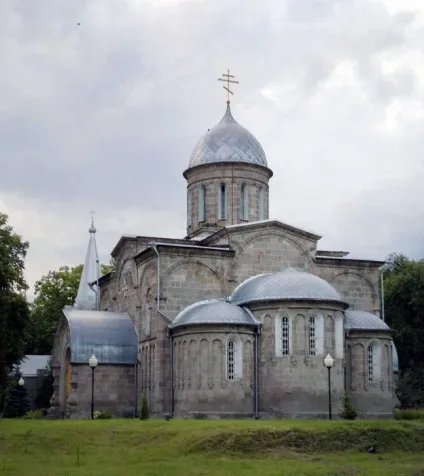 Візантійський стиль в архітектуреУкаіни (візантійський) Візантійський стиль в архітектуреУкаіни