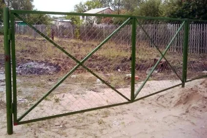 Ворота і хвіртка з сітки рабиці своїми руками (ворота) Ворота і хвіртка з сітки рабиці своїми руками