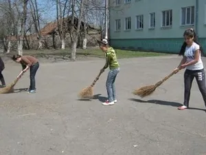 У школі пройшов суботник!