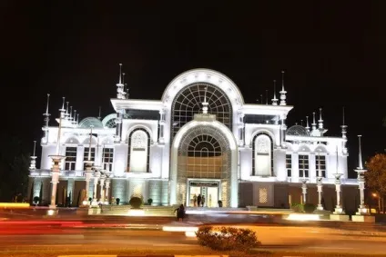 Все життя - театр! Топ-10 найбільш незвичайних театрів сучасності