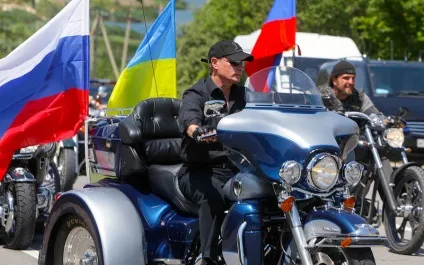 Хочу як у путина! »На чому їздять чиновники - цікаво і весело! () Хочу як у путина! »На чому їздять чиновники - цікаво і весело!