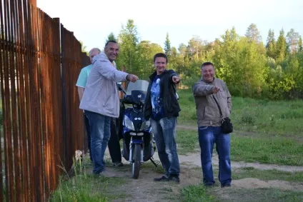 Добре що ви тут, добре, що ми тут і добре, що між нами щось відбувається (добре) Добре що ви тут, добре, що ми тут і добре, що між нами щось відбувається