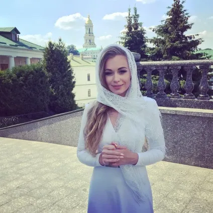 Яна Соломко та її чоловік відзначили третю річницю весілля (Яна Соломко привітання чоловікові) Яна Соломко та її чоловік відзначили третю річницю весілля