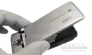 Заміна сенсора на телефоні sony-ericsson g700 (g700) Заміна сенсора на телефоні sony-ericsson g700