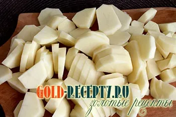 Запечена картопля в мультиварці з м'ясом (м'ясом) Запечена картопля в мультиварці з м'ясом