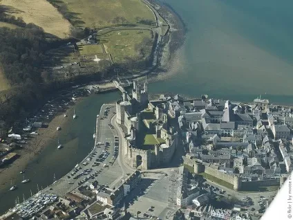 Замок Карнарвон, уельс