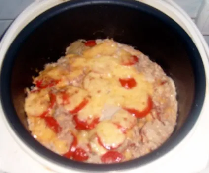 Запечена картопля з м'ясом в мультиварці (картопля) Запечена картопля з м'ясом в мультиварці