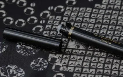 Рідка підводка для очей ecriture de chanel (відтінок № 10 black, 20 brown) від chanel - відгуки, фото (chanel) Рідка підводка для очей ecriture de chanel (відтінок № 10 black, 20 brown) від chanel - відгуки, фото