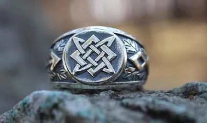 Значення оберегів зірка руси і лада Богородиця тату і кільце з символом (зірка руси значення оберега) Значення оберегів зірка руси і лада Богородиця тату і кільце з символом
