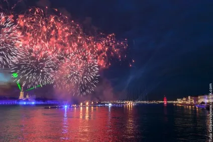 Червоні вітрила пітер 2014
