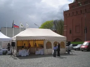 Оренда наметів для весілля - прокат весільного шатра від компанії «альфатент» (наметів) Оренда наметів для весілля - прокат весільного шатра від компанії «альфатент»