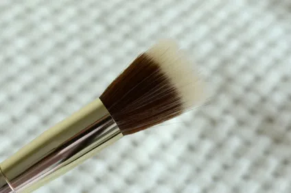 Avon кисті для макіяжу (особа) (кисті) Avon кисті для макіяжу (особа)