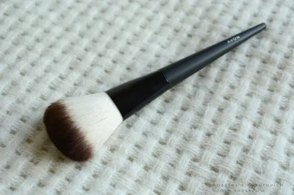 Avon кисті для макіяжу (особа) (кисті) Avon кисті для макіяжу (особа)