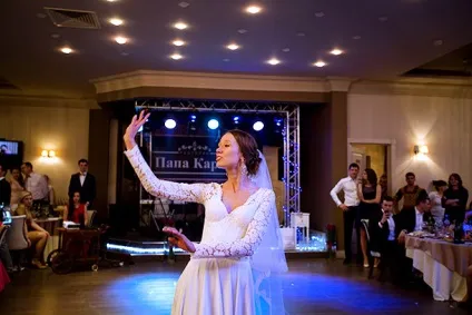 Вірменські традиції весілля Новомосковсктелей сергея і Сандри, hello! Russia (весілля) Вірменські традиції весілля Новомосковсктелей сергея і Сандри, hello! Russia