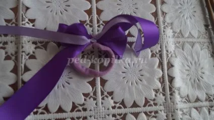 Бантики з атласних стрічок своїми руками (бантики) Бантики з атласних стрічок своїми руками