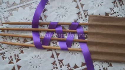 Бантики з атласних стрічок своїми руками (бантики) Бантики з атласних стрічок своїми руками