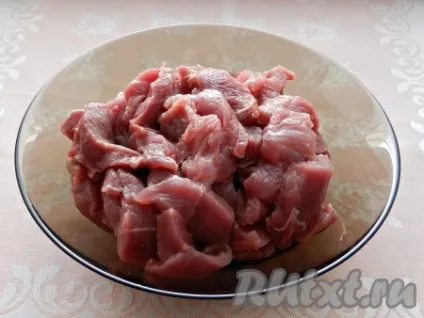 Азу з яловичини з солоними огірками - рецепт з фото