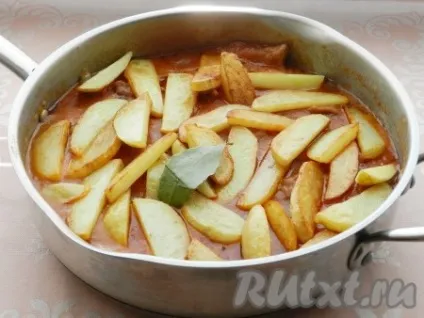 Азу з яловичини з солоними огірками - рецепт з фото