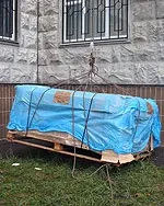 Підйом вантажів на висоту, через вікно