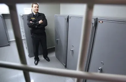 Під замком як вибрати сейф для будинку або квартири, корисні поради по житлу від юристів, ріелторів та (вибрати) Під замком як вибрати сейф для будинку або квартири, корисні поради по житлу від юристів, ріелторів та