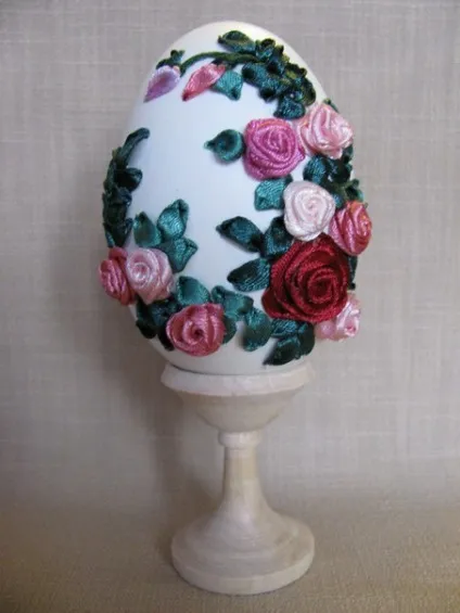 Поезія на яєчній шкаралупі - ярмарок майстрів - ручна робота, handmade (вишивка стрічками) Поезія на яєчній шкаралупі - ярмарок майстрів - ручна робота, handmade