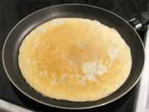 Млинці з дірочками тонкі