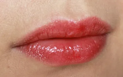 Bourjois sweet kiss gloss блиск для губ у відтінку 06 - juravlinka