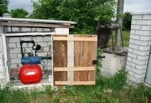 Бурити свердловину на ділянці найкраща вода, прорубати взимку, на дачній, правильно, всередині будинку навпроти (бурити) Бурити свердловину на ділянці найкраща вода, прорубати взимку, на дачній, правильно, всередині будинку навпроти