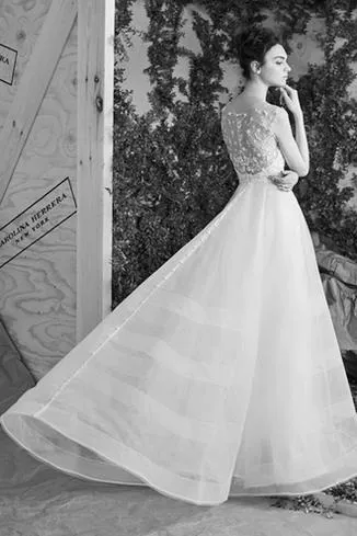 Carolina herrera весільні сукні з колекції весна-літо 2017, tatler, мода, tatler - журнал про (tatler) Carolina herrera весільні сукні з колекції весна-літо 2017, tatler, мода, tatler - журнал про