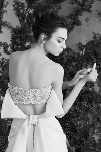Carolina herrera весільні сукні з колекції весна-літо 2017, tatler, мода, tatler - журнал про (колекції) Carolina herrera весільні сукні з колекції весна-літо 2017, tatler, мода, tatler - журнал про