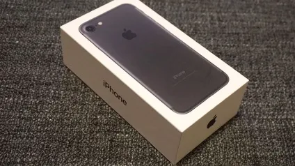 Чим відрізняється iphone 7 чорний (black) від чорного оніксу (jet black) (black) Чим відрізняється iphone 7 чорний (black) від чорного оніксу (jet black)