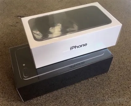 Чим відрізняються кольору iphone 7 jet black (чорний онікс) і black (чорний), новини iphone, ipad і mac (iphone) Чим відрізняються кольору iphone 7 jet black (чорний онікс) і black (чорний), новини iphone, ipad і mac