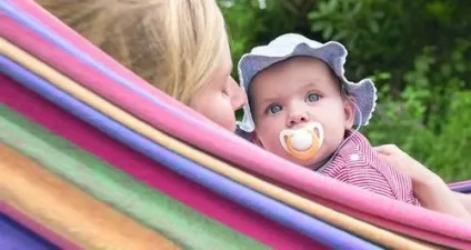 Що робити якщо дитина подавився грудним молоком, грудне вигодовування (дитина) Що робити якщо дитина подавився грудним молоком, грудне вигодовування