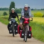 Декорування та усунення вад велосипеда шляхом наклеювання етикеток (наприклад велосипеда) Декорування та усунення вад велосипеда шляхом наклеювання наліпок