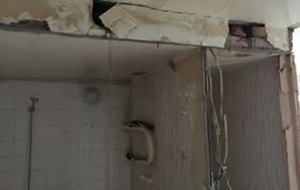 Демонтаж сантехкабіни в панельному будинку 1 (сантехкабіни) Демонтаж сантехкабіни в панельному будинку 1