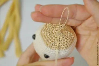 Робимо волосся в'язаній ляльці - ярмарок майстрів - ручна робота, handmade (в'язана іграшка) Робимо волосся в'язаній ляльці - ярмарок майстрів - ручна робота, handmade